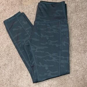 LEGEND Women’s Camo Print Leggings